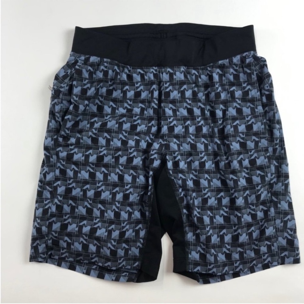 lululemon athletica Black and Blue Patterned Men Shorts